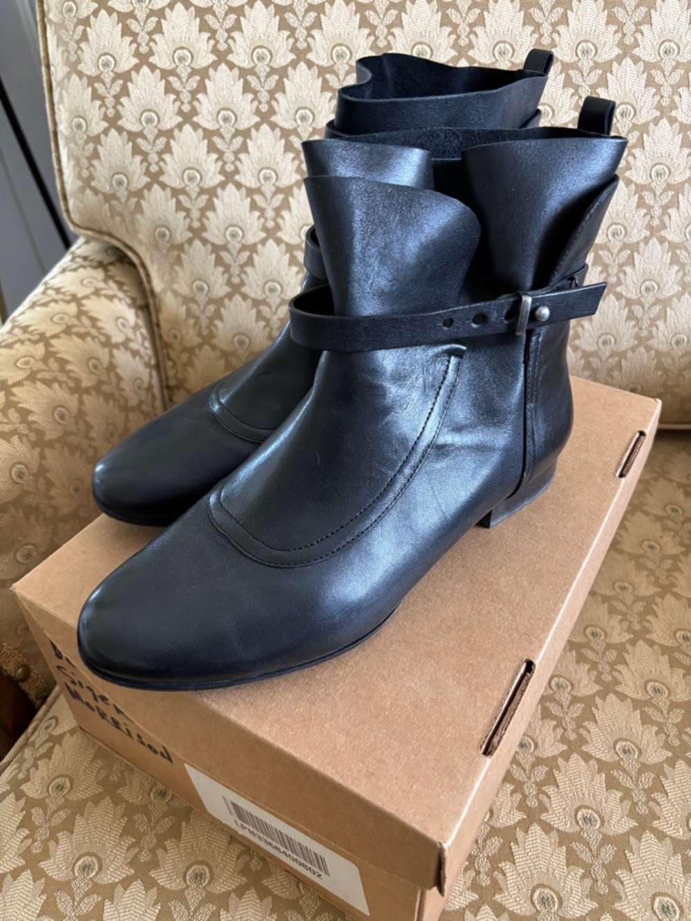 Sigerson Morrison Belle Ankle Black Leather Boots Size 10
